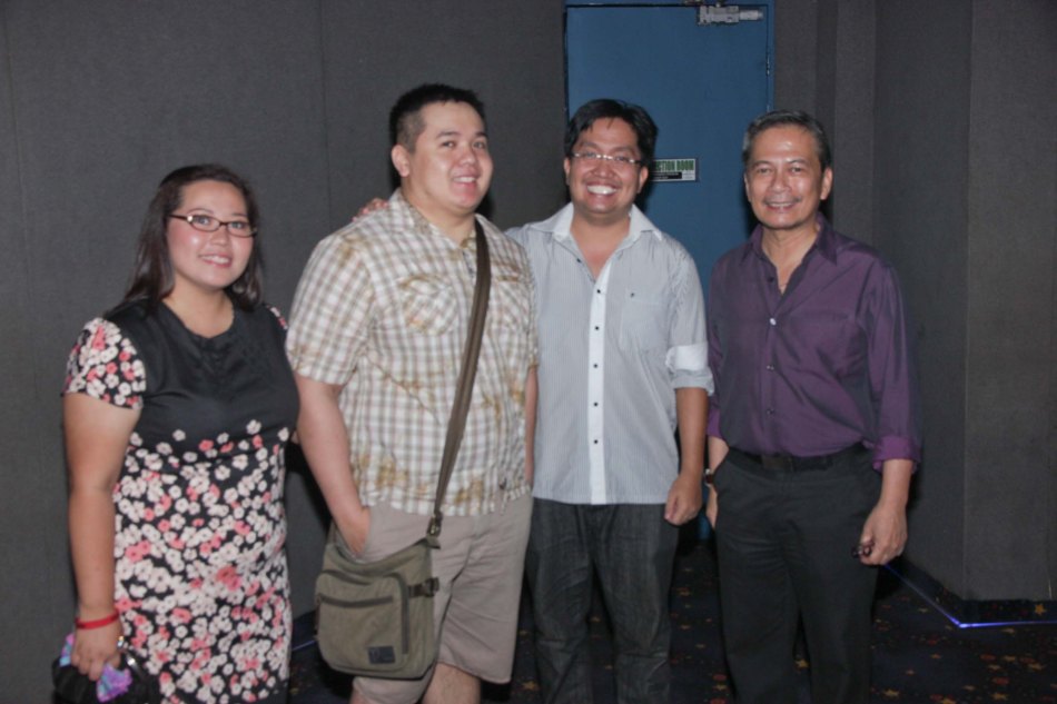 from right: Cinemalaya Pres. Nestor Jardin, Voyage Studio’s Chuck Gutierrez, TWITCH reviewer Oggs Cruz and JAZZ IN LOVE director BabyRuth Villarama. Photo was taken at the Cinemalaya opening in ALABANG TOWN CENTER, July 27, 2013. Catch the Cinemalaya film fest from July 26-August 4, 2013 at the CCP, Trinoma, GB3 and Alabang Town Center. Photo By Jude Bautista