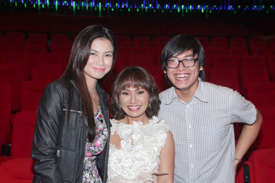 Proud pals left: Glaiza Decastro , Angeli Bayani and Alchris Galura at the ILO ILO premiere at the Newport Performing Arts Theater, Resort’s World Manila last December 2, 2013. Catch the CANNES and Golden Horse award winning film ILO ILO in Philippine theaters NOW. Photo by Jude Bautista