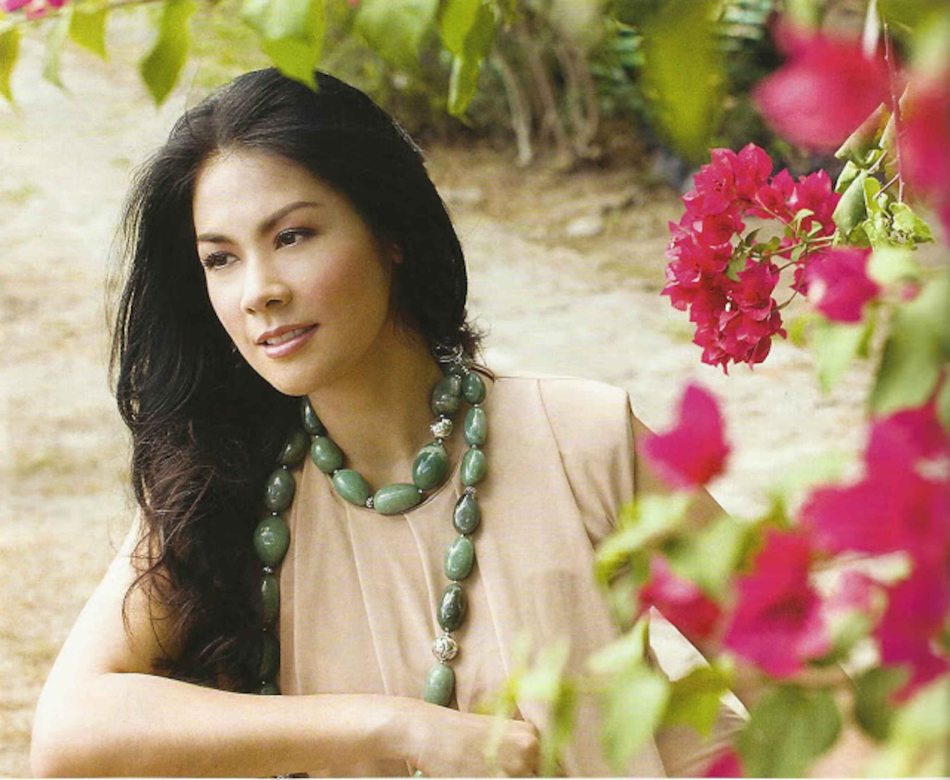 Mitzi Borromeo Photograph by Arlu Gomez Image from Mega Magazine's Ten Most Beautiful, May 2010 From Hand Picked By Ron and Chris http://www.handpickedbyronandchris.com/2013/04/throw-back-thursday-ronald-mabanag.html 