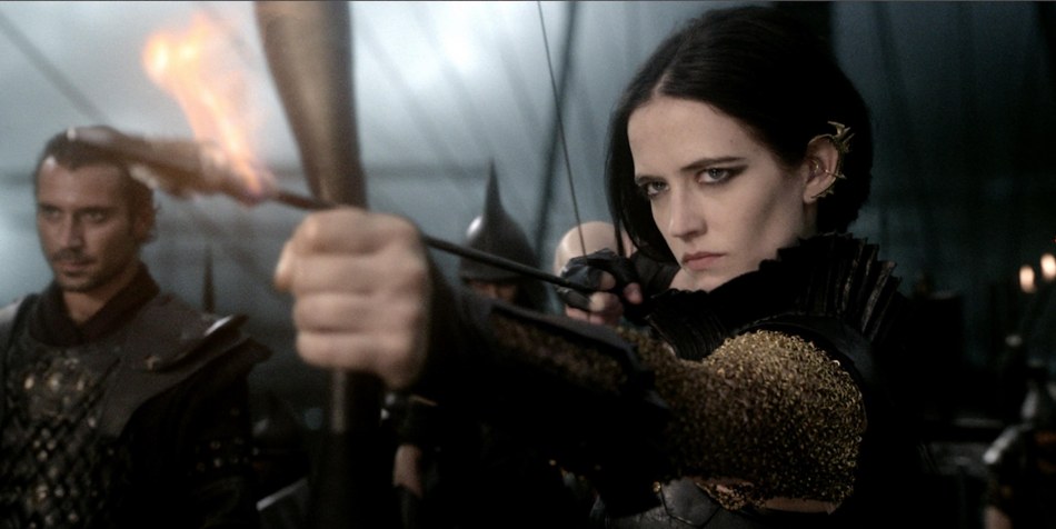 Eva Green is femme fatale Artemisia. Photo from official website: http://www.300themovie.com/ 300 RISE OF AN EMPIRE opens on March 7, 2014 at Resort’s World Manila, Lucky Chinatown Mall, Shang Rila Cineplex /East Wing and Eastwood Mall running now.